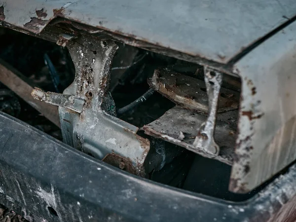 Carros Abandonados Destruídos Olhar Pós Apocalíptico Dia Ensolarado — Fotografia de Stock