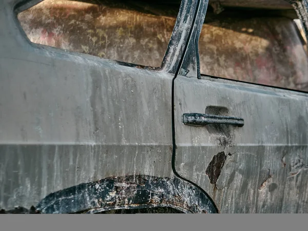 Carros Abandonados Destruídos Olhar Pós Apocalíptico Dia Ensolarado — Fotografia de Stock