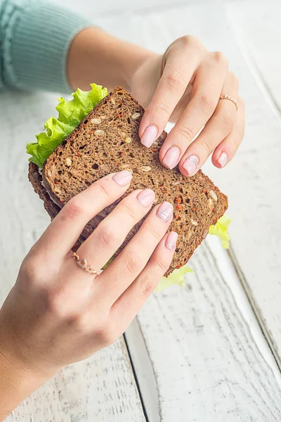 Brotdiät zur Gewichtsabnahme — Stockfoto