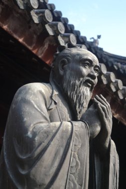 Shanghai, Çin için efsanevi Konfüçyüs heykeli.