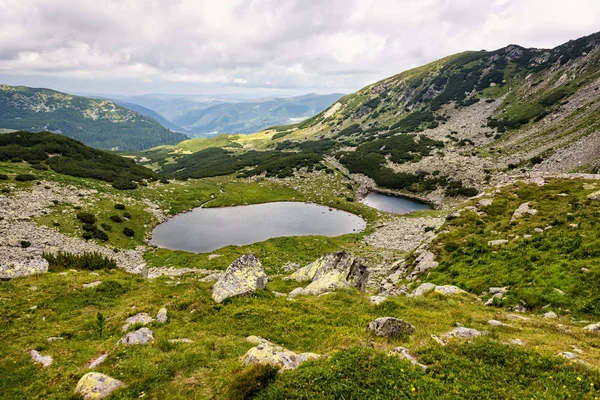 Gletsjermeren Parang Gebergte Roemeense Karpaten Met Groene Valleien — Stockfoto