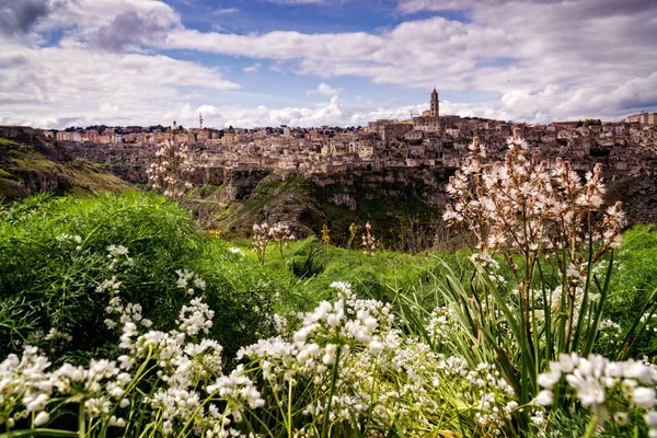 Nyári Táj Csodálatos Város Matera Város Dél Olaszországban Beállítva Hogy — Stock Fotó