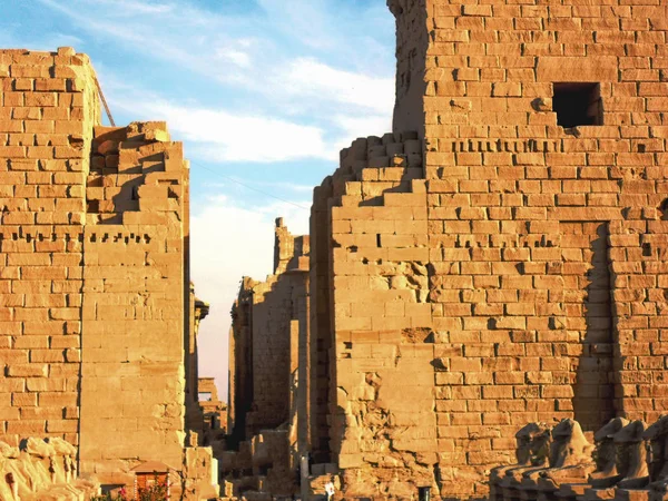 Mısır, Kuzey Afrika, Karnak Luxor tapınağı ziyaret edin — Stok fotoğraf