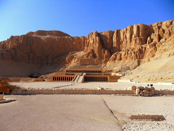Egipto, Valle de los Reyes, Templo de la Reina Hatshepsut — Foto de Stock