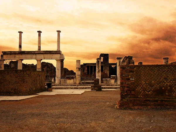 Italia, ciudad de Nápoles, Vesubio, Italia, Pompeya — Foto de Stock