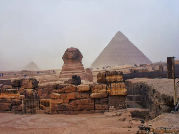 Pyramidy a sfinga v Gíze v Egyptě, Střední východ — Stock fotografie