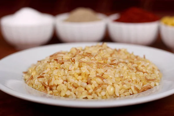 Deliciosa Sémola Cocida Lista Para Servir — Foto de Stock