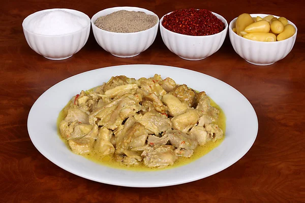 Pollo Con Una Salsa Curry Muy Agradable Con Especias Turcas — Foto de Stock
