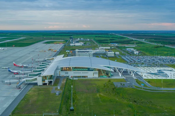 Rostov-on-Don, Rusland - 2019: Luchtfoto van Platov Airport — Stockfoto