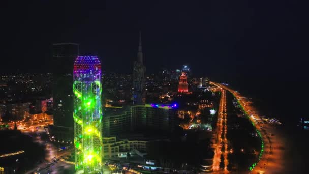 Batumi, Georgia - 2018: paisaje urbano nocturno desde arriba — Vídeos de Stock