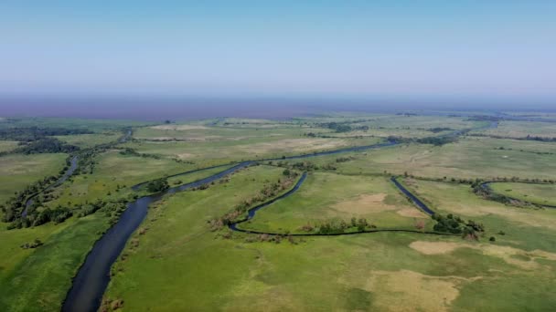 Don River delta: řeky a kanály na pláni, letecký pohled — Stock video