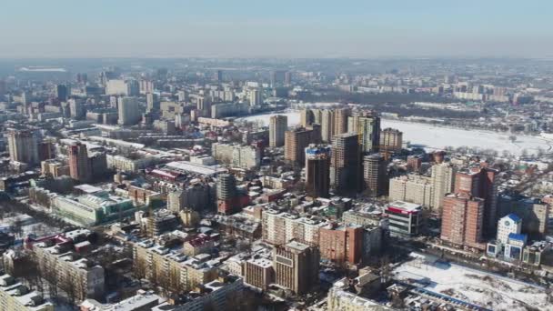 Rostov-on-Don, Rusland - 2018: stadscentrum in de winter van boven — Stockvideo