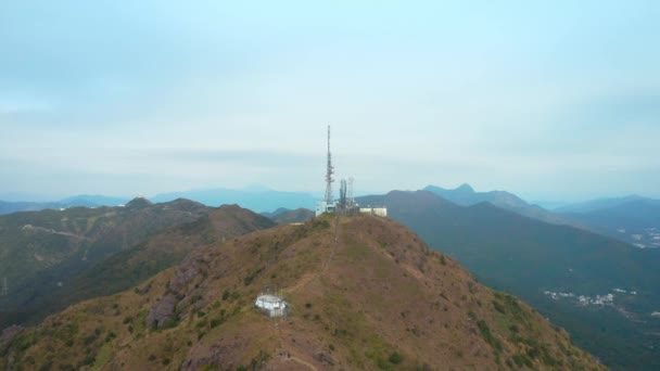 Hong Kong 2020: Kowloon Peak Stazioni televisive e radiofoniche — Video Stock
