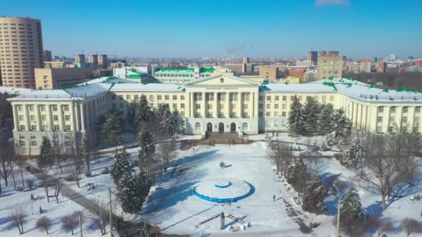 Rostov-on-Don, Rusland - 2020: Don State Technische Universiteit, winter, van boven — Stockvideo