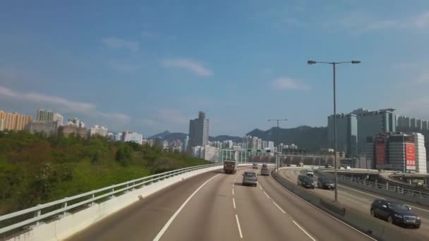 Hong Kong, China - 2020: weg van de luchthaven naar de stad — Stockvideo