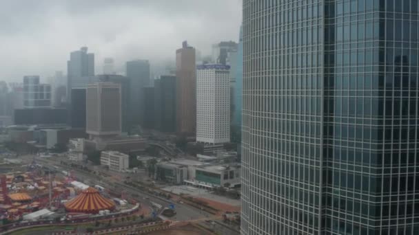 Χονγκ Κονγκ, Κίνα - 2020: Διεθνές Οικονομικό Κέντρο από ψηλά — Αρχείο Βίντεο