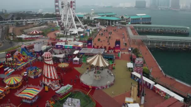 Hong Kong, China - 2020: parque de diversões de cima — Vídeo de Stock