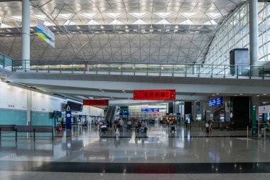 Hong Kong, Çin - 2020: Hong Kong Uluslararası Havaalanı, Geliş Salonu