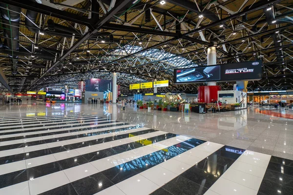 Moscow, Russia - 2020: Sheremetyevo International Airport, terminal interior — Stock Photo, Image