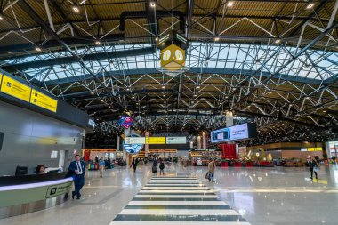 Moskova, Rusya - 2020: Sheremetyevo Uluslararası Havaalanı B Terminali içeride