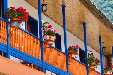 Kolombiya renkli sömürge mimarisi 