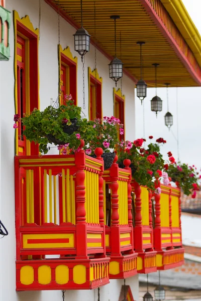 Colourful colonial architecture in Colombia — Stock Photo, Image