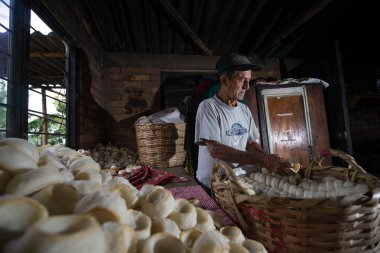 küçük fırın Kolombiya