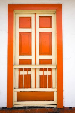 renkli Kolombiyalı mimarisi 