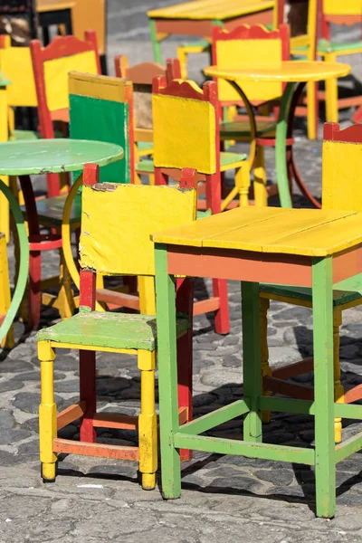 renkli Kolombiyalı sandalye 