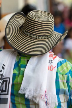 geleneksel Kolombiya erkek giyim 