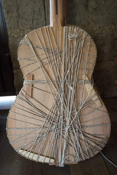 Unfinished guitar in Ecuador — Stock Photo, Image