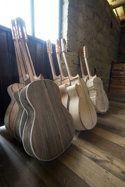 Luthier shop in Ecuador — Stock Photo, Image