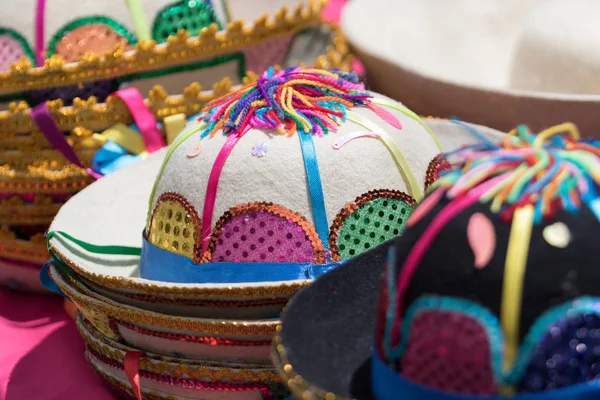 Ekvator geleneksel yerli şapka 