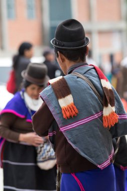 Silvia Kolombiya yerli erkek giyim 