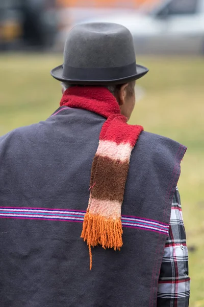 Indigenous man in traditional wear — Stock Photo, Image