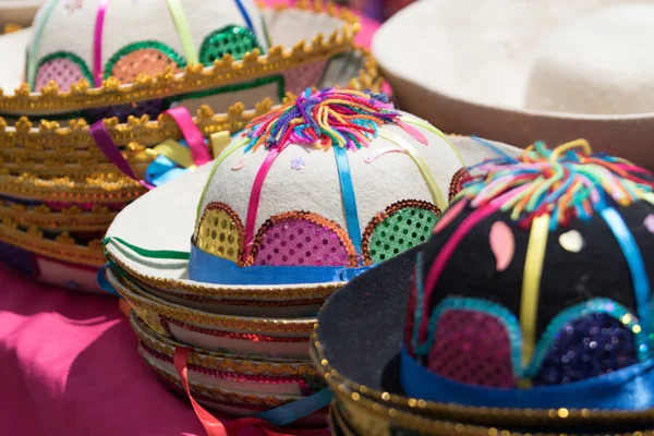 Traditionelle indigene Hüte in Ecuador — Stockfoto
