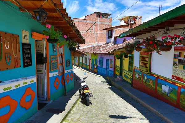 Colourful buildings in Colombia — Stock Photo, Image