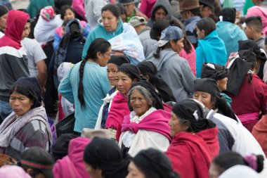 Otavalo pazarda yerli peope 