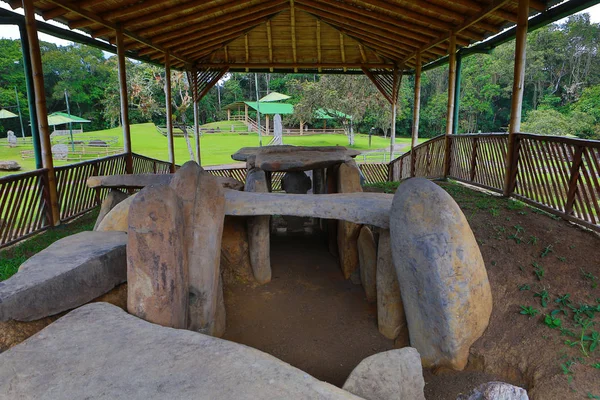 Ancienne tombe en Colombie — Photo