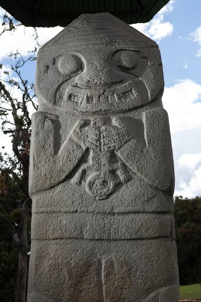 Estatua antigua en San Agustín Colombia —  Fotos de Stock
