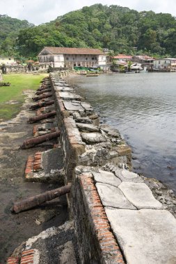 Vintage eski İspanyol kalede toplar 