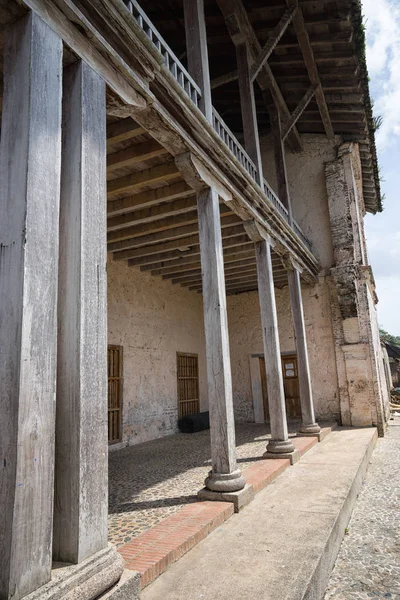 Antiguo edificio colonial en Portebelo Panamá — Foto de Stock
