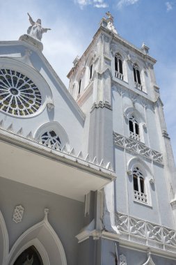 iki nokta üst üste Panama Katedrali 