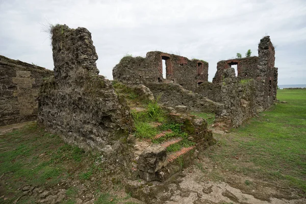 Staré španělské pevnosti ruiny — Stock fotografie