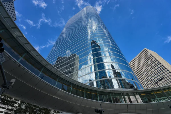 Moderne bürogebäudearchitektur in houston — Stockfoto