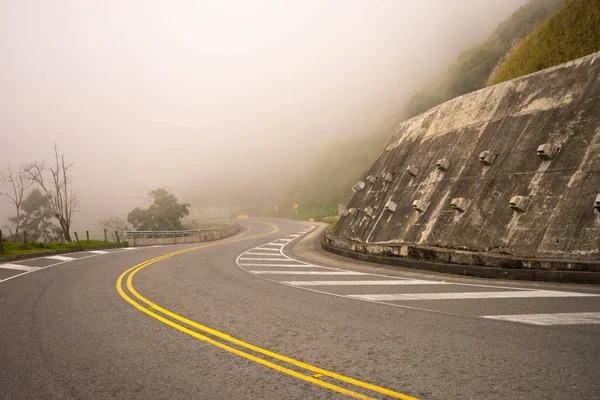 Yüksek irtifa yol Kolombiya Andes üzerinden — Stok fotoğraf