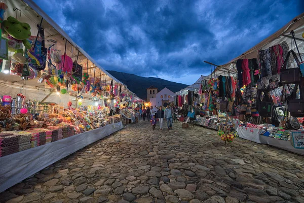 Puestos de venta de noche en Villa de Leyva — Foto de Stock