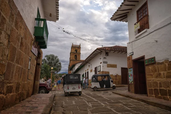 Pequenos táxis de três rodas em Barichara — Fotografia de Stock