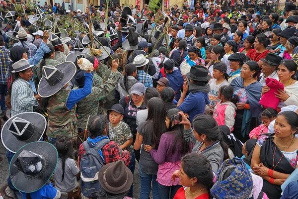 Inti Raymi oslava v Cotacachi Ekvádor — Stock fotografie