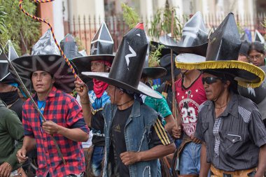 Kichwa erkeklerde Inti Raymi, costmes 